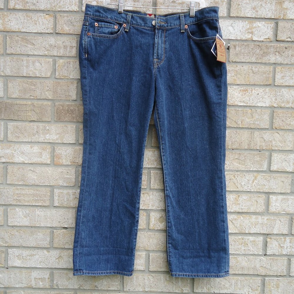NWT. SIZE 14/32. LUCKY BRAND blue cropped capri jeans.